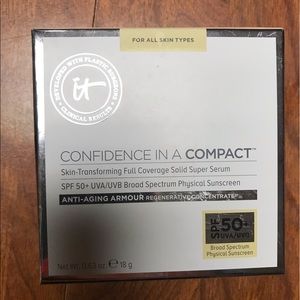 It Cosmetics foundation!